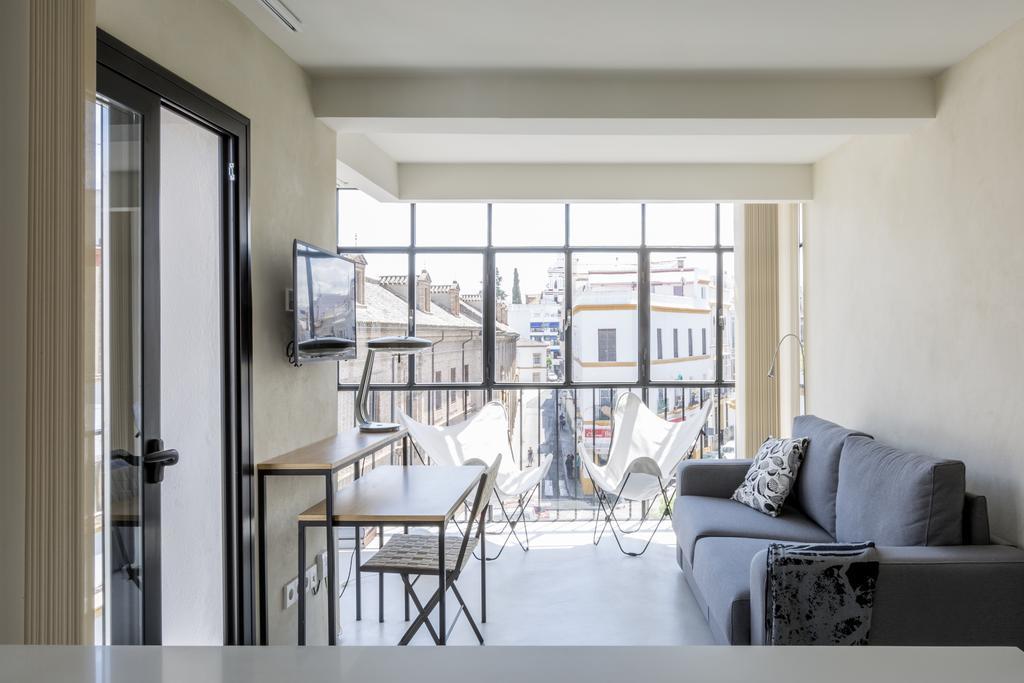 Thesuites Sevilla Bagian luar foto