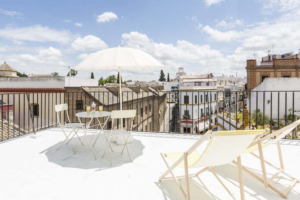 Thesuites Sevilla Bagian luar foto